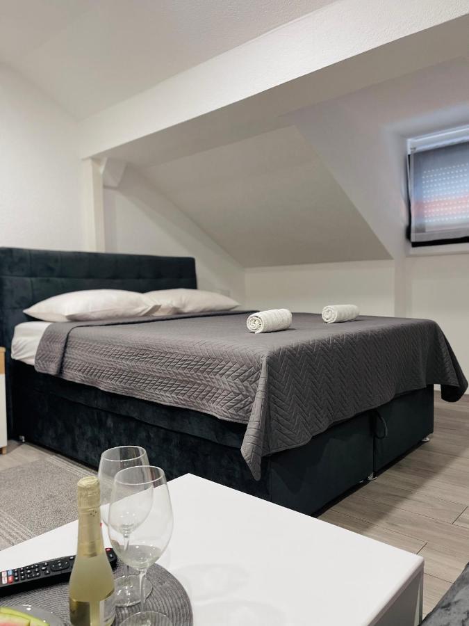 Sobe Darko Cindric Hotel Karlovac Exterior foto