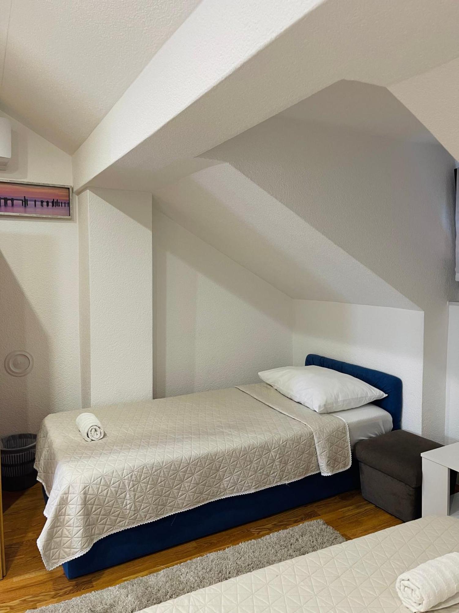 Sobe Darko Cindric Hotel Karlovac Exterior foto